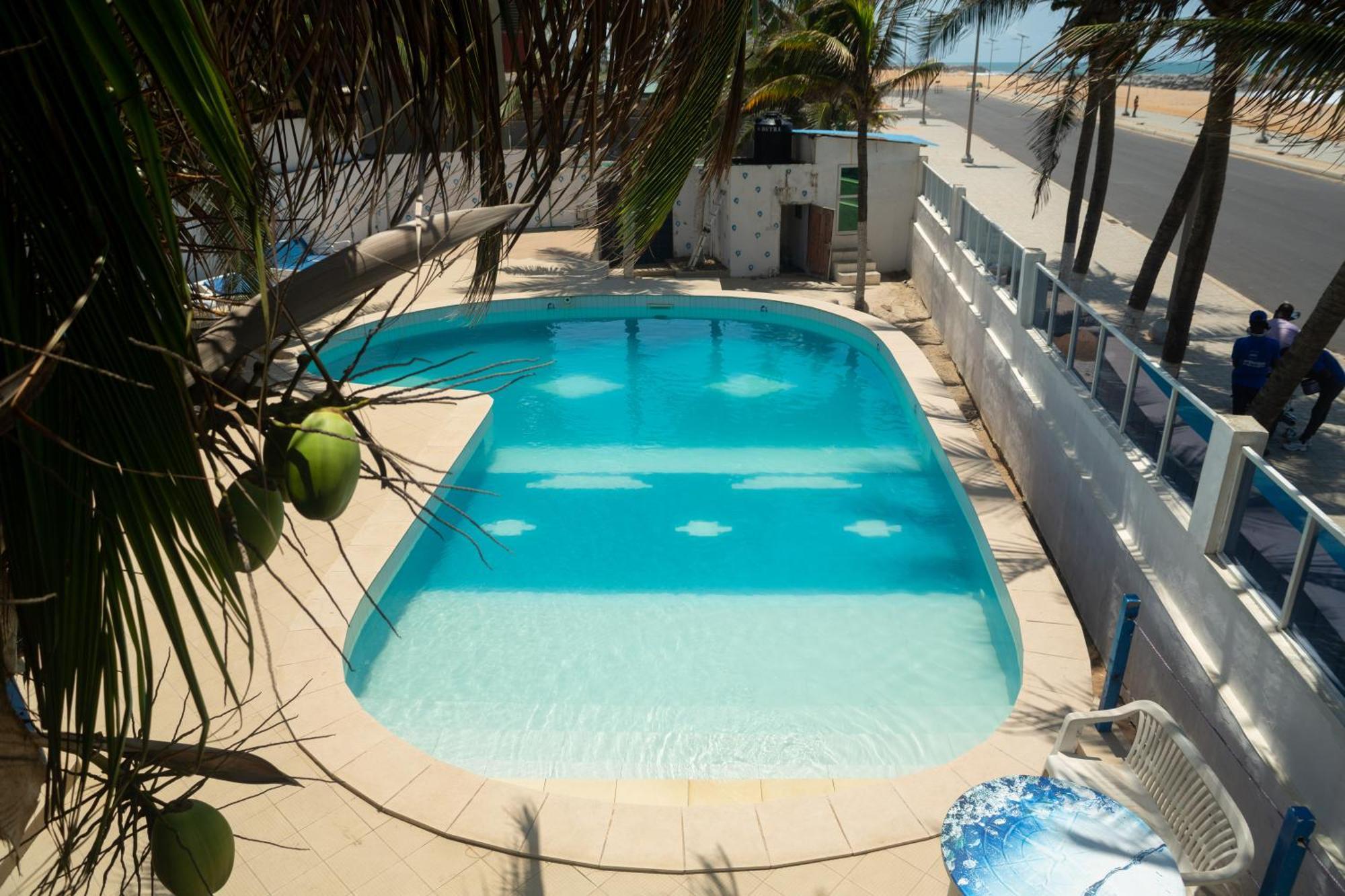 Tahiti Hotel Cotonou Exterior photo